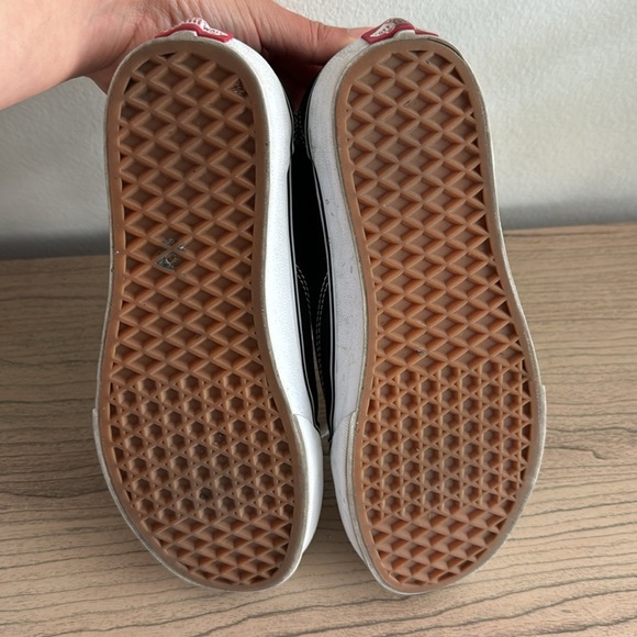 *like new* Old Skool Classic Vans - Picture 8 of 8